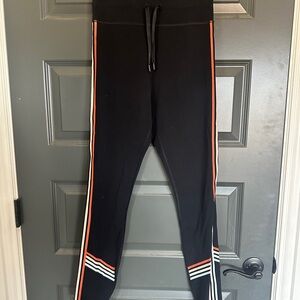 Whit fox boutique Sarah’s day active leggings